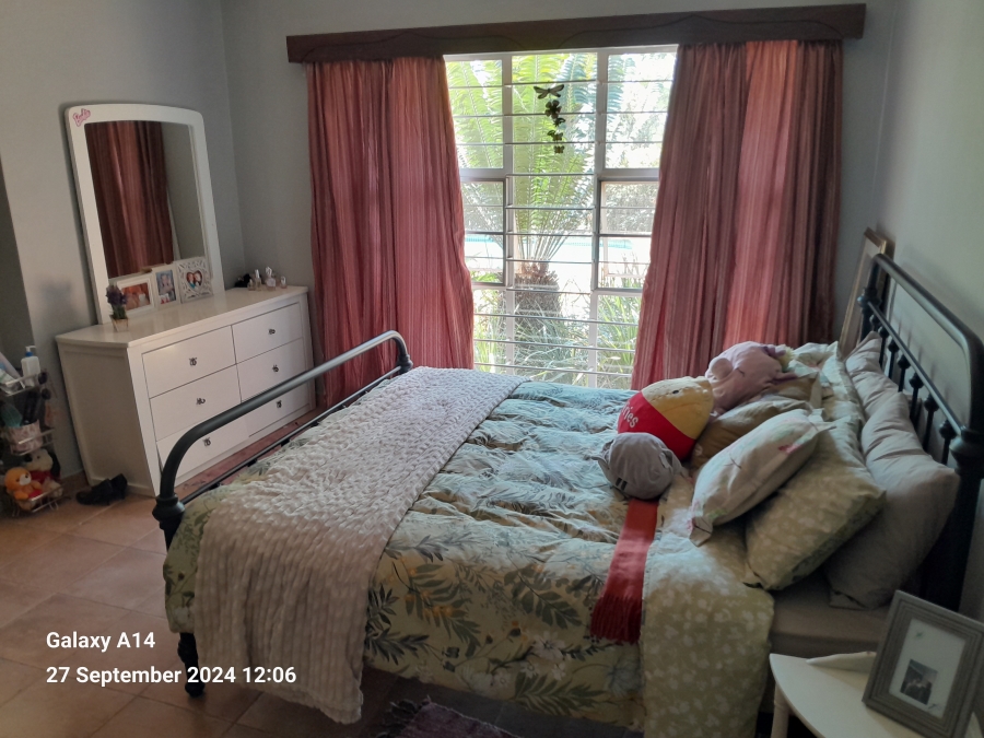 4 Bedroom Property for Sale in Waterval S H North West